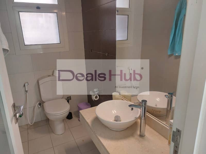 11 82f5ab6b-6568-4691-a8b5-d70672c2c3d9. jpg