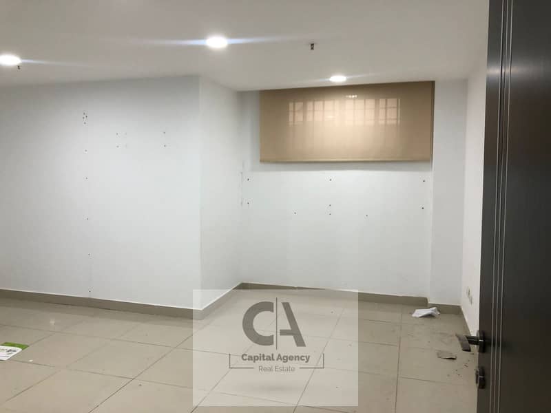 6 8475837b-06b5-4b10-ac2b-d7abd91e13ca. jpeg