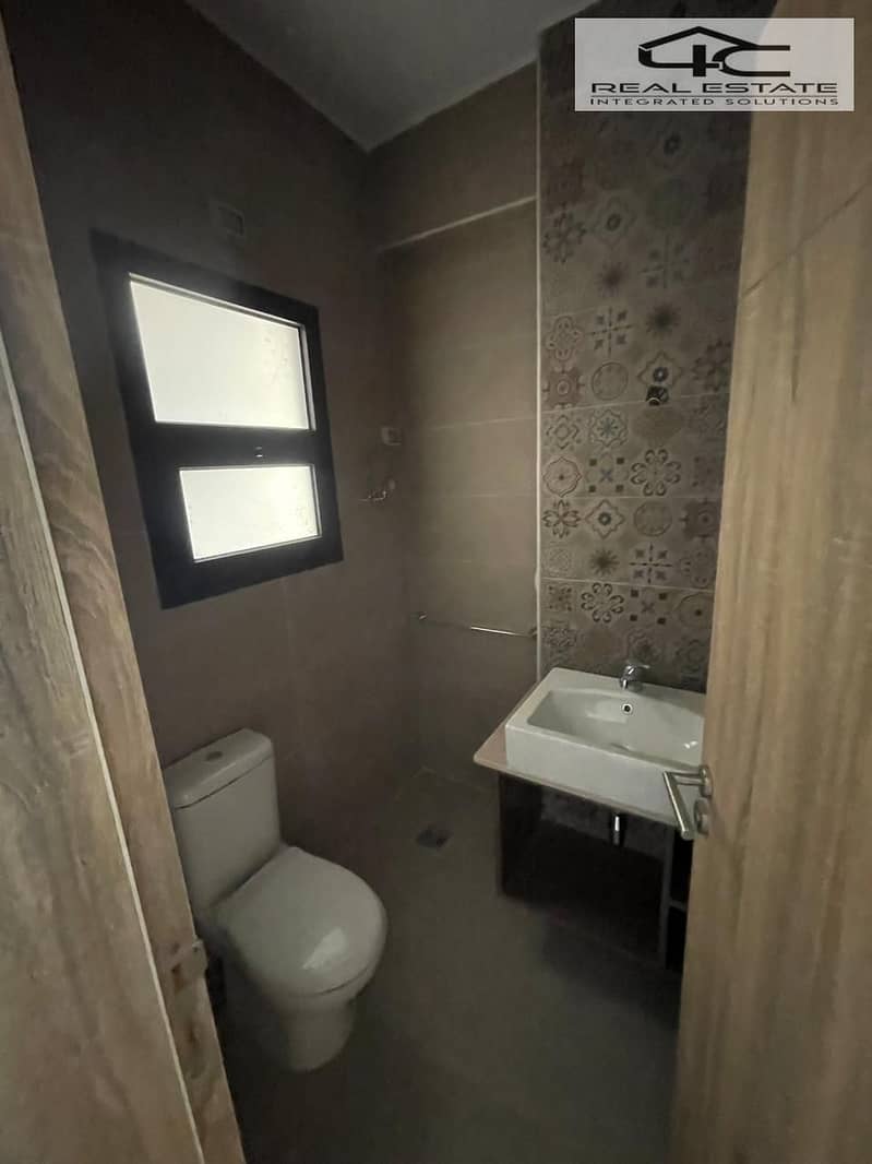 6 WhatsApp Image 2025-11-12 at 13.47. 36 (11). jpeg