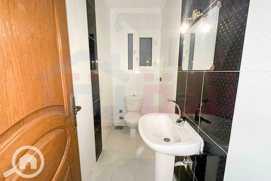 18 IMG-20251111-WA0031. jpg