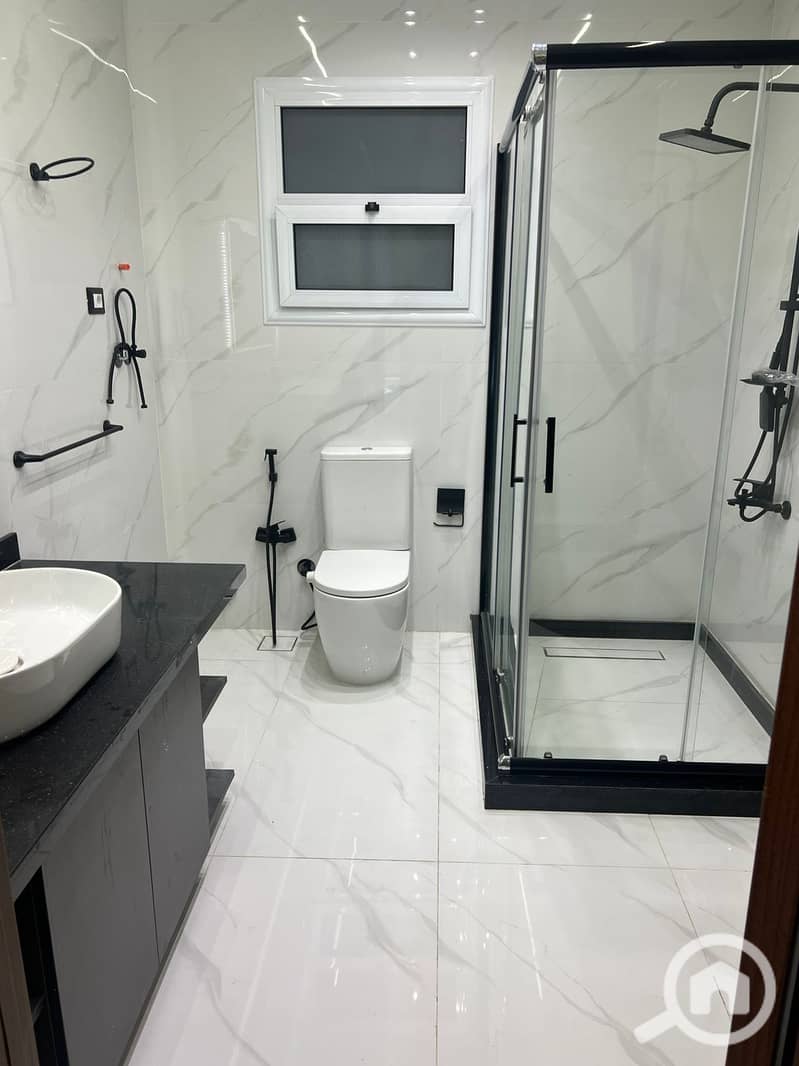 4 e0d82031-854c-4734-abdf-3d14a0327e88. jpg