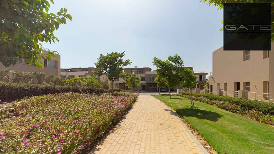 6 20220928 Palm Hills Zayed BeautyShoot-196 (1)_11zon (1). jpg