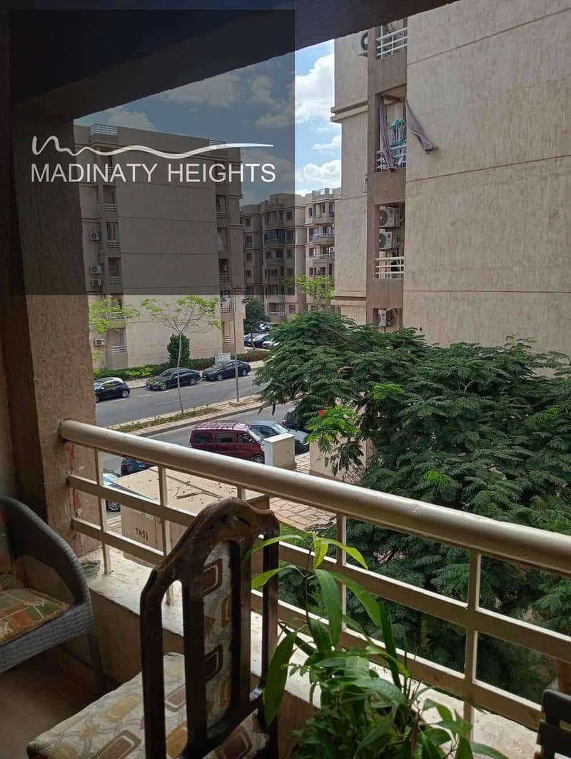 15 ab39c3ca-28a5-46a7-a9cd-539a0a99524b. jpg