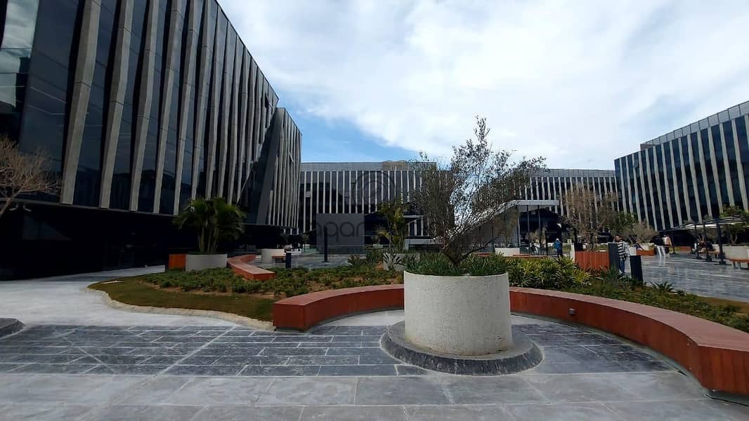 7 WhatsApp Image 2025-11-12 at 12.33. 19 PM. jpeg