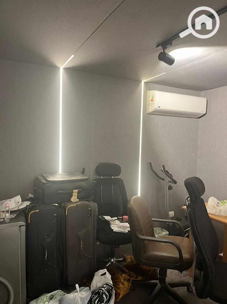 4 WhatsApp Image 2025-10-13 at 12.00. 39 PM. jpeg