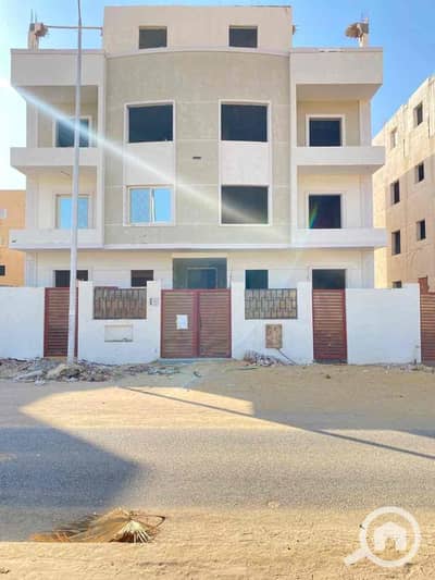 3 Bedroom Flat for Sale in 6th of October, Giza - ee9cd590-01e2-407d-825d-d96ed241c1de. jpg