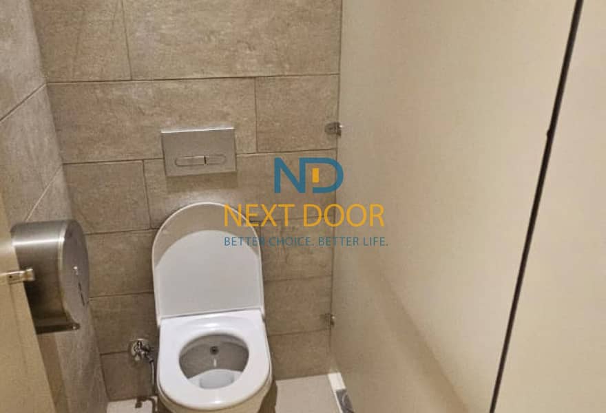 8 af9de702-9433-48a0-8901-bc242787eabd. jpg