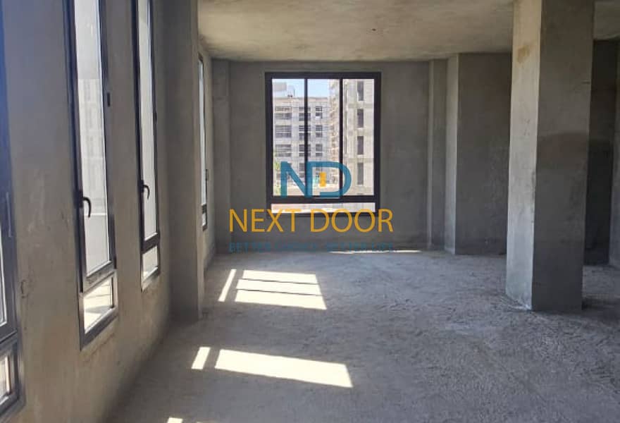 9 b47a94c9-9d9d-4780-9ca7-642659d21138. jpg