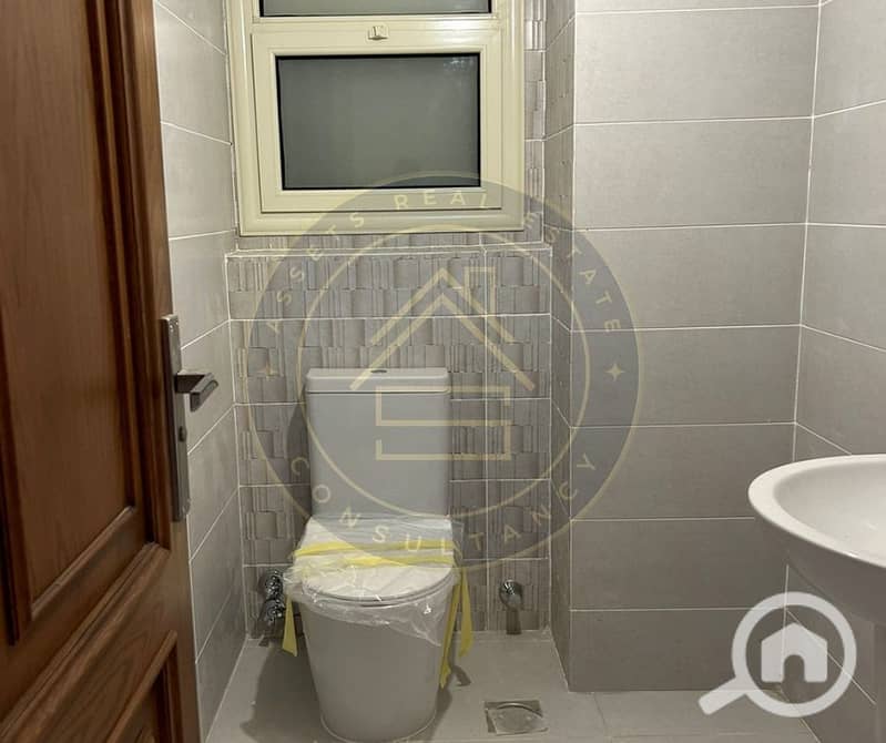 7 WhatsApp Image 2024-11-18 at 6.43. 49 PM. jpeg