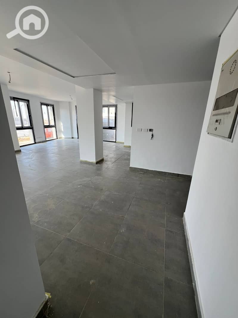 4 WhatsApp Image 2025-05-07 at 1.14. 46 PM. jpeg