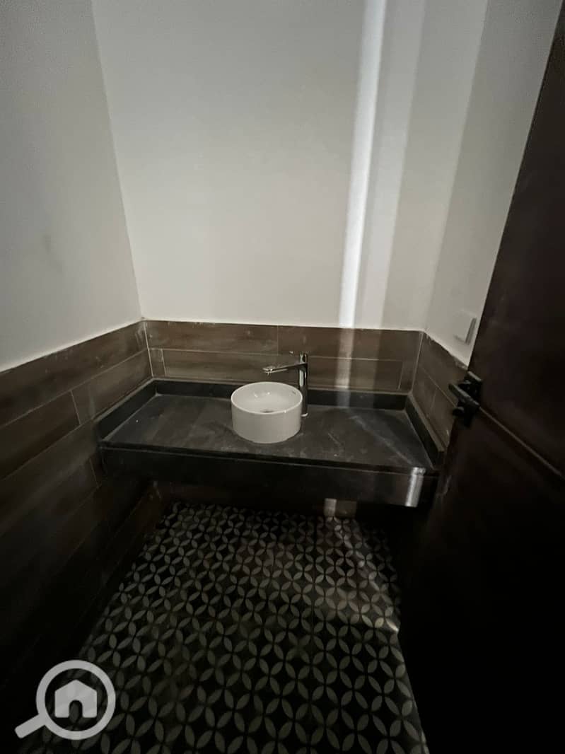 16 WhatsApp Image 2025-05-07 at 1.14. 44 PM (1). jpeg