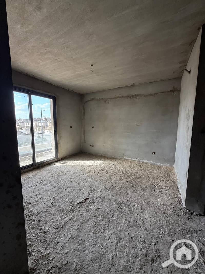 18 WhatsApp Image 2025-05-14 at 1.03. 00 PM (1). jpeg