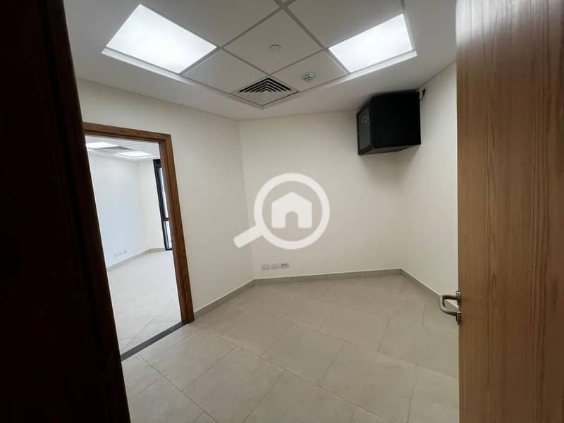 5 WhatsApp Image 2025-06-21 at 5.45. 19 PM (1). jpeg