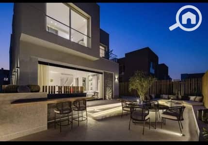 3 Bedroom Townhouse for Sale in 6th of October, Giza - PHOTO-2024-05-22-15-51-14(10). jpg