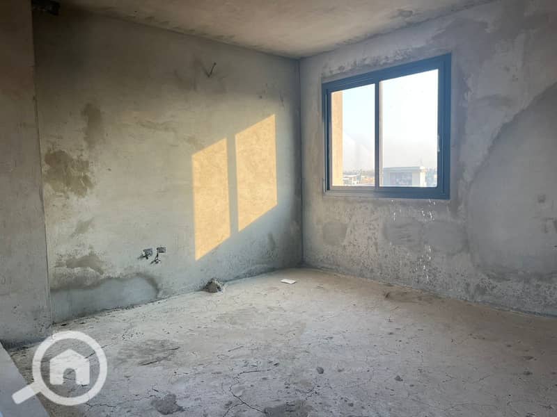 8 WhatsApp Image 2025-03-15 at 1.57. 36 AM. jpeg