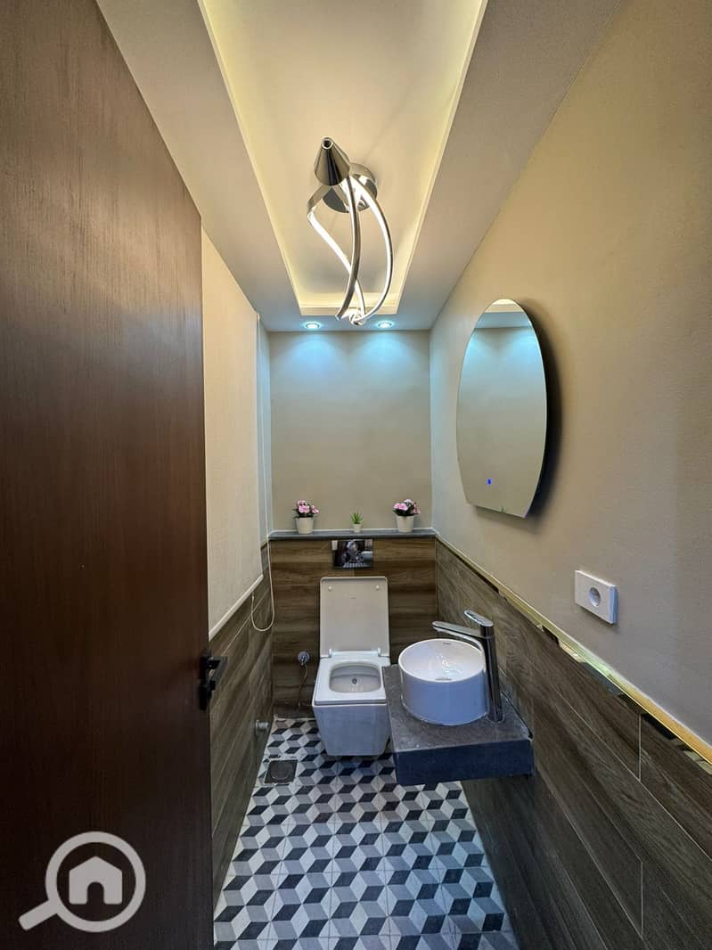 11 WhatsApp Image 2025-08-19 at 1.28. 51 PM. jpeg