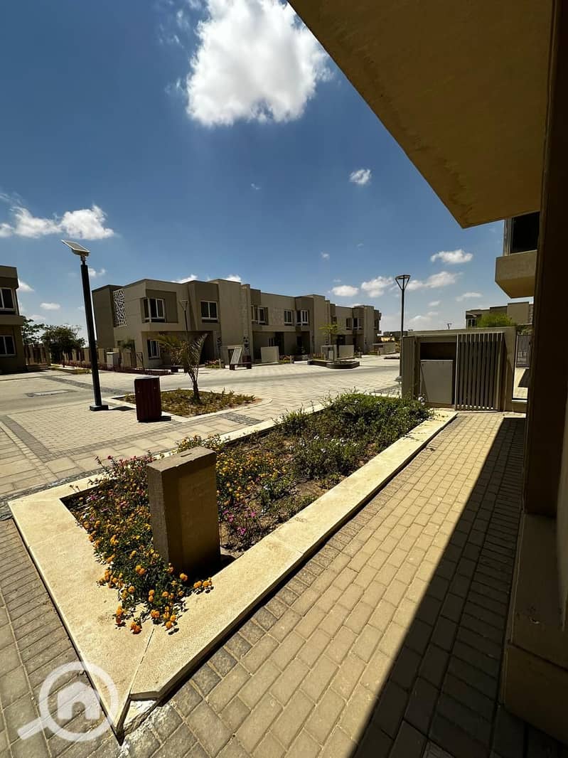 4 WhatsApp Image 2024-10-28 at 3.43. 48 PM. jpeg