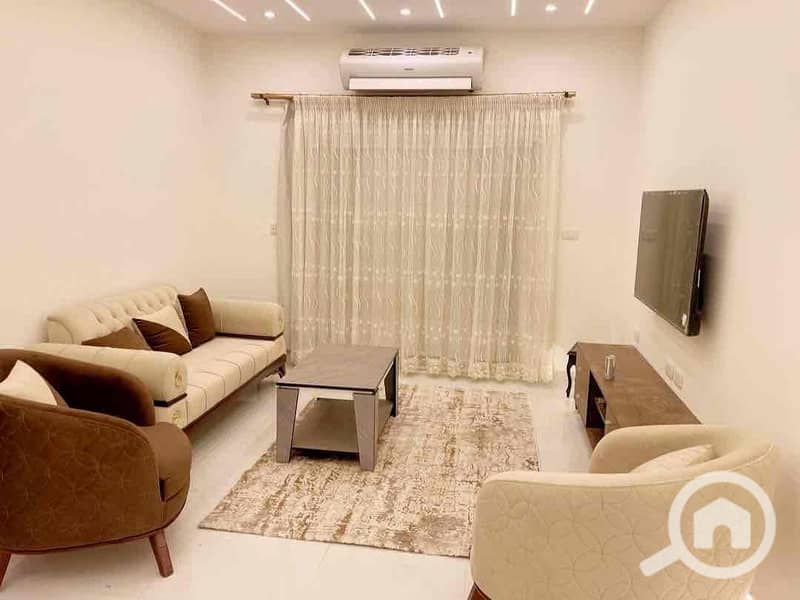 6 4ddee162-d3c3-40a0-b6fd-0868a35ba967. jpg