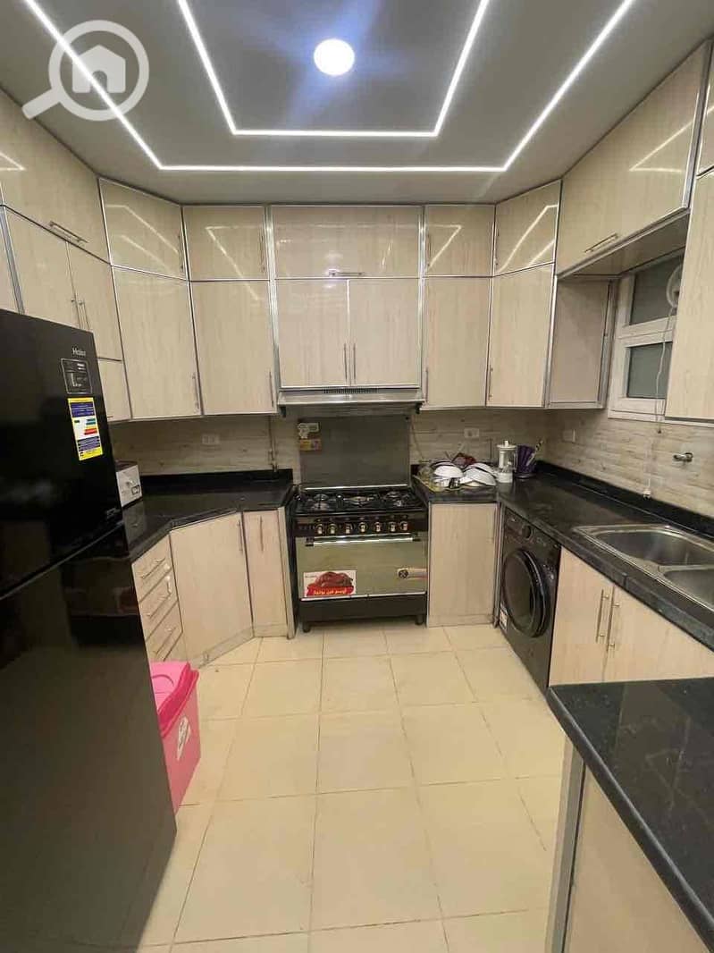 15 4a176d25-b765-4975-9d5b-199f5488bf8a. jpg