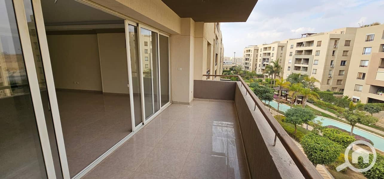 5 49bf40c0-5a74-4234-b364-fef7ee1f7ecb. jpg