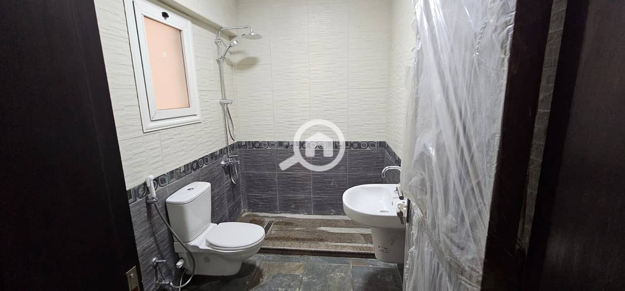 10 47943d66-da05-43e3-9671-19696d27d704. jpg