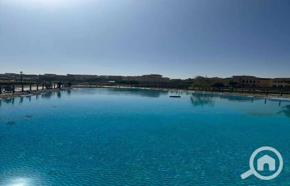 4 9e8eef4f-e6d1-449e-849c-0bc06f3e3ab0. jpg