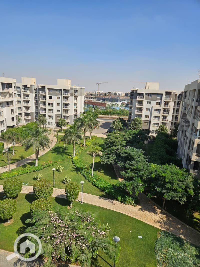 33 WhatsApp Image 2025-11-11 at 9.35. 21 PM. jpeg