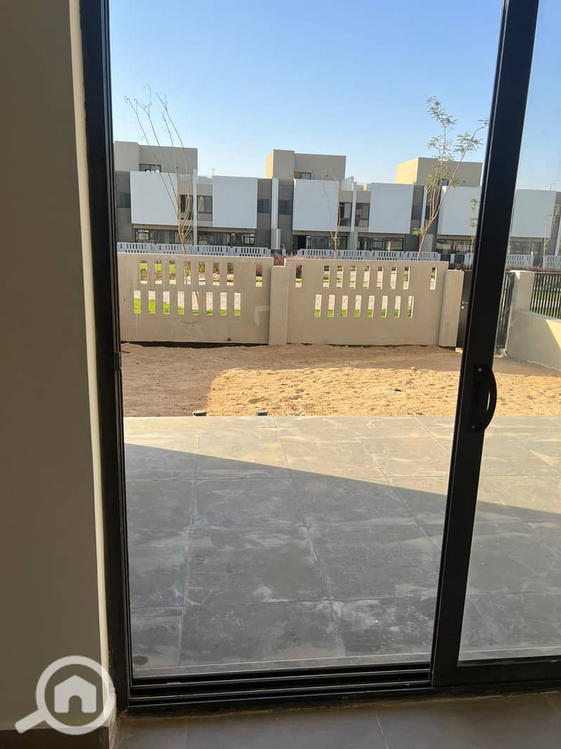 983a51f7-1550-4b34-b040-d69c2930f843. jpg