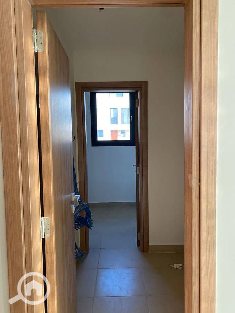 8 ac0029b7-c6a7-42ab-a61a-65fc1cbc0b35. jpg