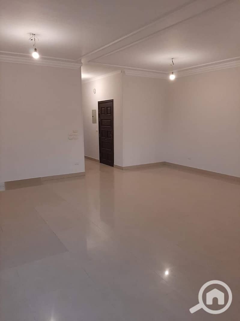 7 fde938c8-cccd-47bb-a495-237b6eebf693. jpg