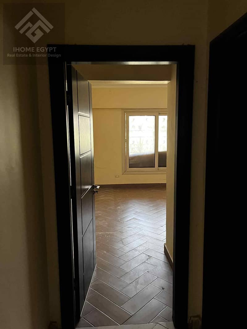 2 5b4a5a59-e9b9-4f0e-9b4a-1bdd58da3506. jpg