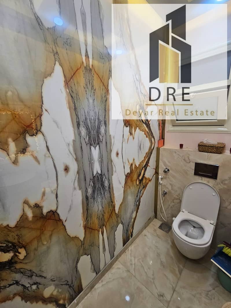 5 2b0db1c5-4ebc-42b0-b234-0c87cf464618. jpg