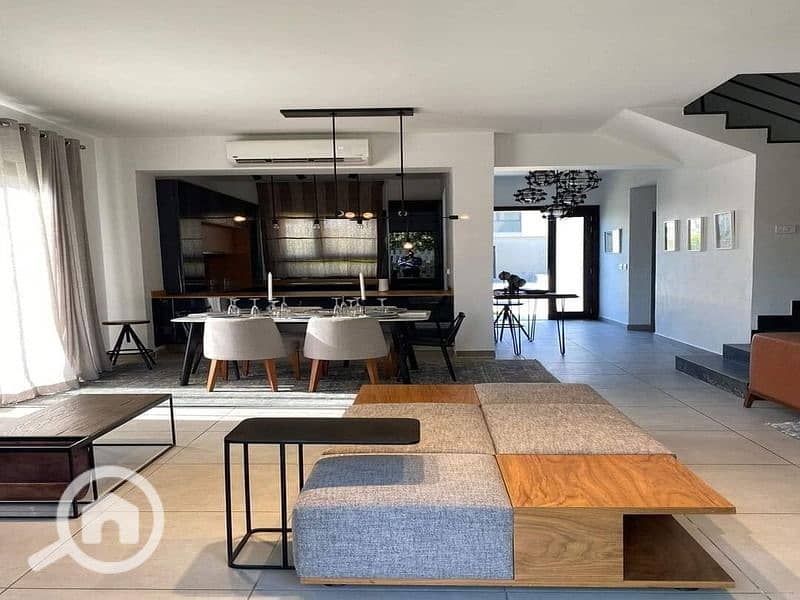 14 WhatsApp Image 2025-11-12 at 05.28. 46_c44ea586. jpg