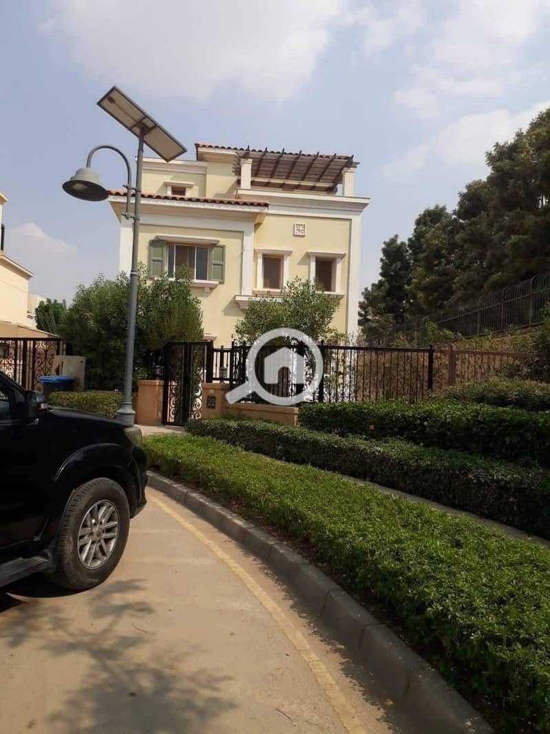 9 20bd7b73-1a18-4967-a582-f55e4b2df70d. jpeg