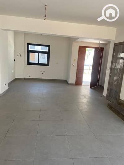 دوبلكس 3 غرف نوم للايجار في مدينة الشروق، القاهرة - cf45a577-84c5-4f85-a416-c775f5f8e25a (1). jpg