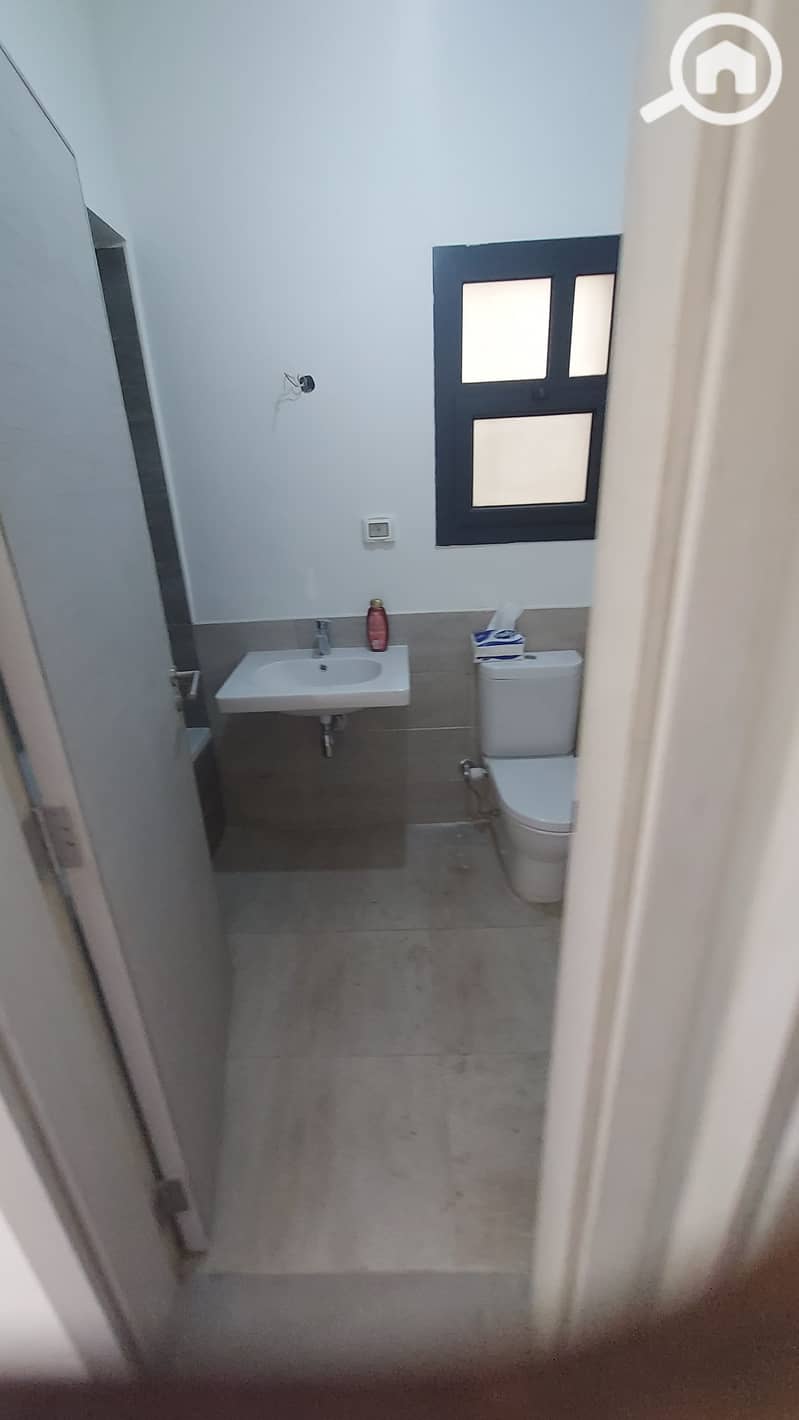 11 689d8a12-3dcf-4813-95db-b64d71b0a150. jpeg