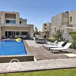 6 558989914_1970575610461254_41425961362195403_n. jpg