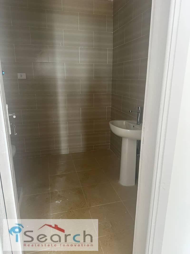 WhatsApp Image 2025-11-12 at 15.06. 09_00d00a82. jpg WhatsApp Image 2025-11-12 at 15.06. 09_00d00a82. jpg