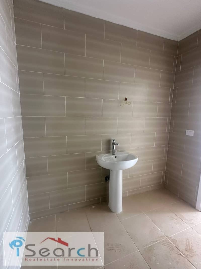 5 WhatsApp Image 2025-11-12 at 15.06. 10_9b80744f. jpg