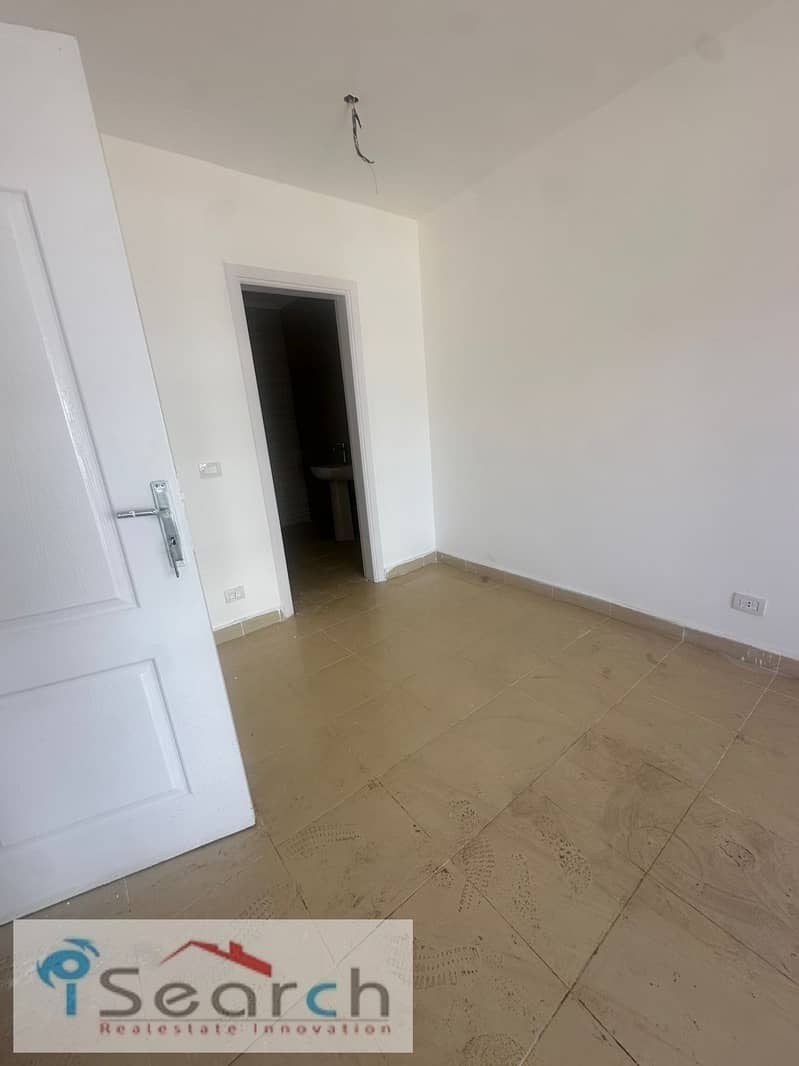 13 WhatsApp Image 2025-11-12 at 15.06. 12_23655f7b. jpg