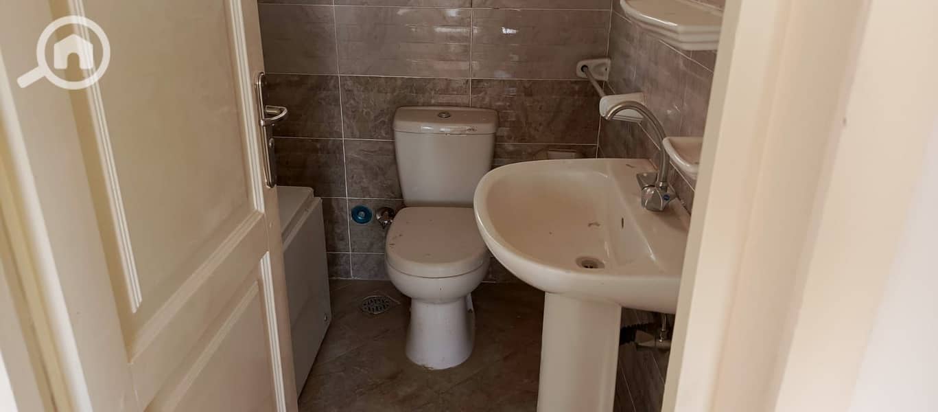 7 WhatsApp Image 2025-11-10 at 5.40. 16 PM. jpeg