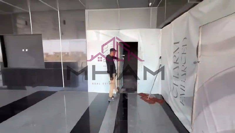 9 photo_5809981641068317737_x. jpg