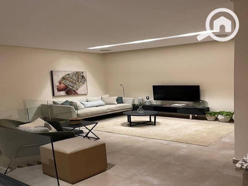 8 92ccfd62-63e7-4cb2-a912-31192ba680c4. jpg