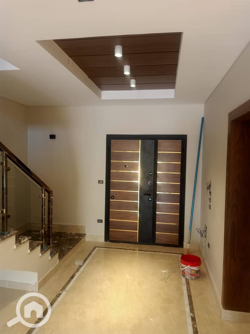 13 b3c17338-2972-4d06-983b-7a3f03821695. jpeg