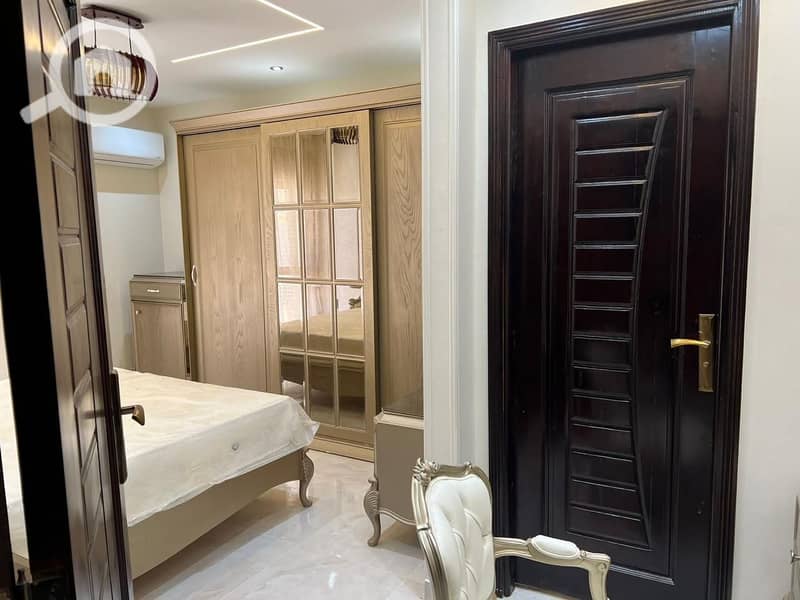 4 04746384-5765-42b4-bc84-15cff7e0ce5f. jpg