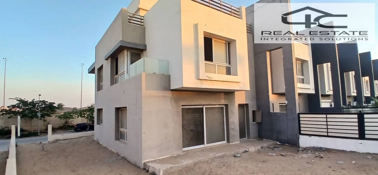 10 20251028_175112. jpg