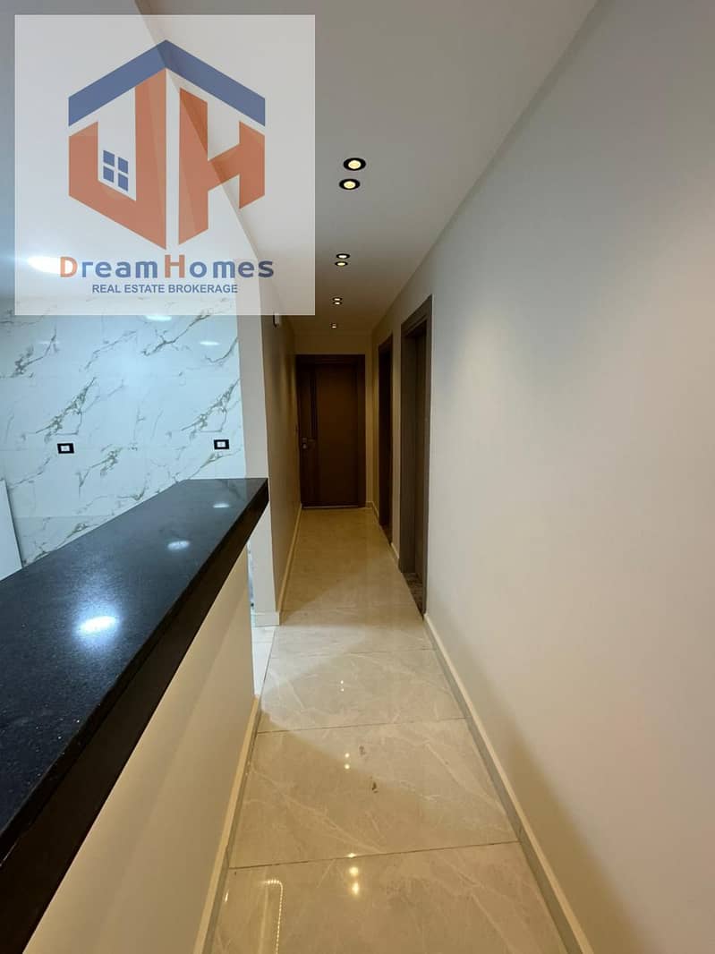 5 8771db0e-2e48-4f7a-8ee8-48ee15d7fa97. jpg