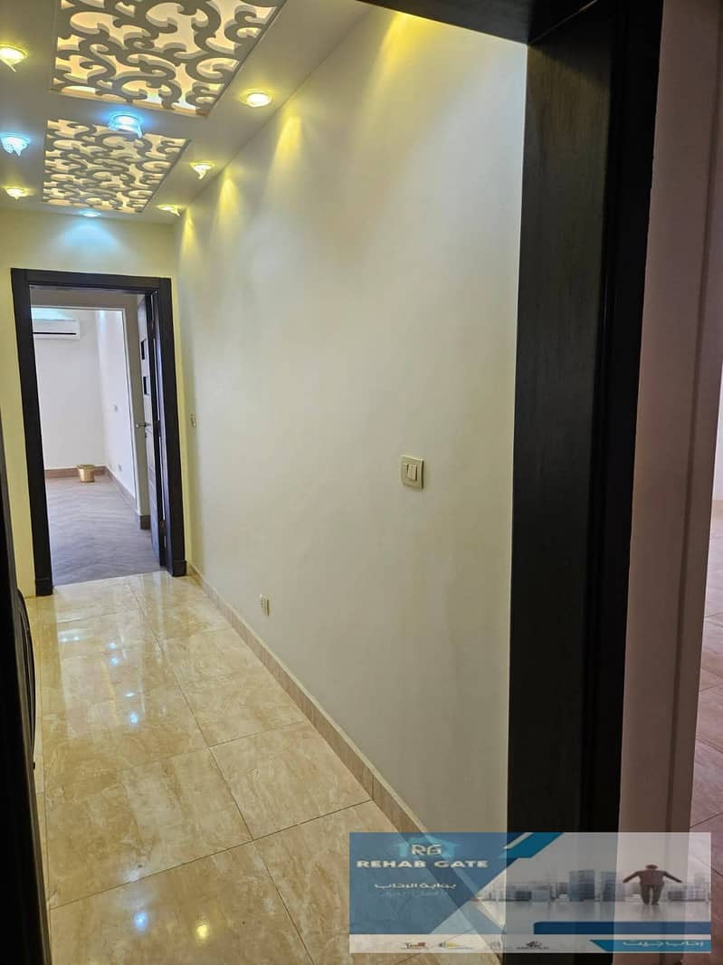 4 12715d59-fcde-4315-a910-3b646649f71d. jpg