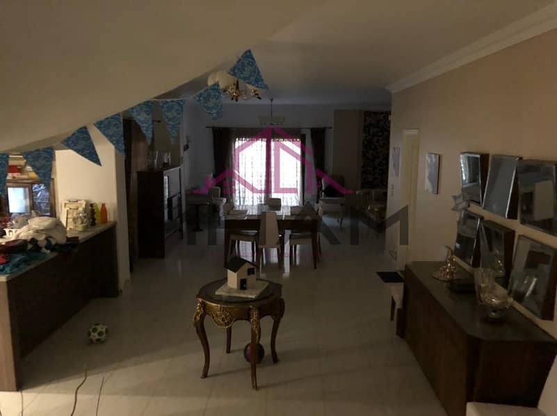 3 photo_5805636981000703379_y. jpg