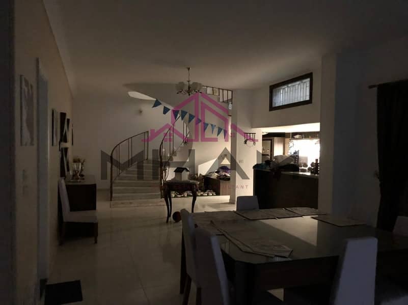 5 photo_5805636981000703380_y. jpg